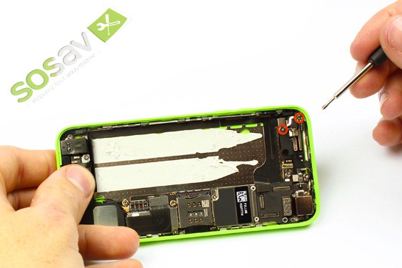 Guide photos remplacement bouton volume iPhone 5C (Etape 14 - image 1)