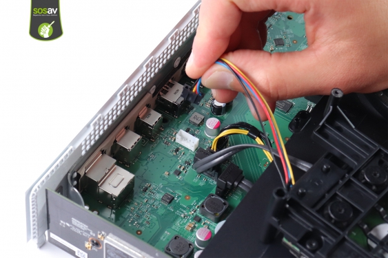 Guide photos remplacement ventilateur / carte mère Xbox One S (Etape 15 - image 2)
