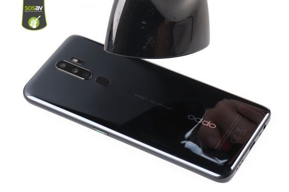 Guide photos remplacement vitre caméra arrière Oppo A5 (2020) (Etape 4 - image 1)
