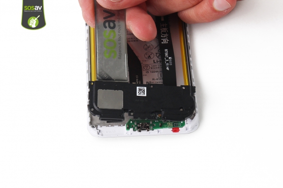 Guide photos remplacement connecteur de charge Huawei Y6 2018 (Etape 10 - image 2)