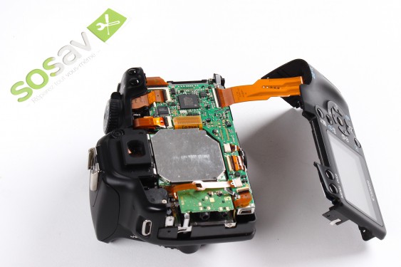 Guide photos remplacement element de fixation de la vis du trepied Canon EOS 1000D / Rebel XS / Kiss F (Etape 15 - image 3)