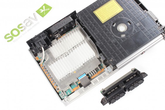 Guide photos remplacement lecteur de carte mémoire/ports manettes 1 et 2 Playstation 2 Fat (Etape 6 - image 1)