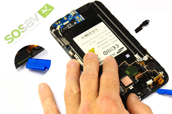 Guide photos remplacement caméra avant + capteur de proximité  (Etape 22 - image 1)