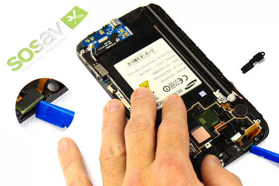 Guide photos remplacement caméra avant + capteur de proximité  (Etape 22 - image 2)