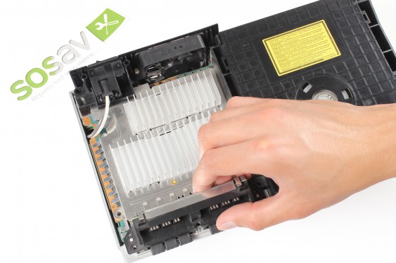Guide photos remplacement ventilateur Playstation 2 Fat (Etape 3 - image 2)