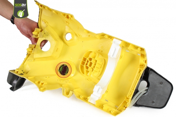 Guide photos remplacement capot supérieur Karcher K4 Ecologic (Etape 27 - image 1)