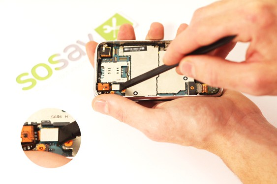 Guide photos remplacement caméra arrière iPhone 3G (Etape 10 - image 1)