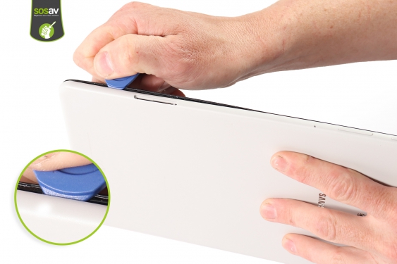 Guide photos remplacement carte de gestion clavier externe Galaxy Tab A 10,5 (2018) (Etape 2 - image 3)