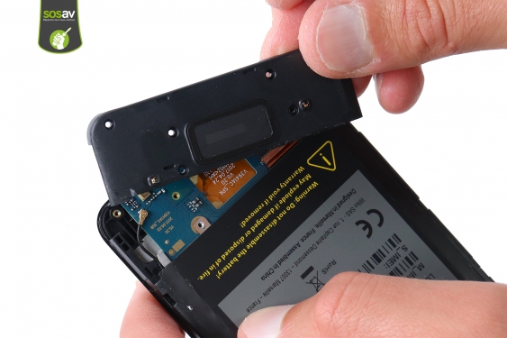 Guide photos remplacement connecteur de charge Wiko Tommy 2 Plus (Etape 5 - image 4)