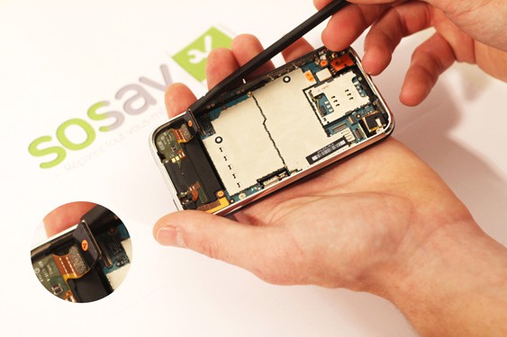 Guide photos remplacement caméra arrière iPhone 3G (Etape 9 - image 2)