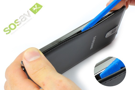 Guide photos remplacement caméra avant + capteur proximité  (Etape 2 - image 2)