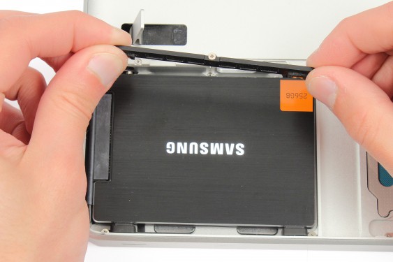Guide photos remplacement remplacer le disque dur principal par un ssd MacBook Pro 15" Fin 2008 - Début 2009 (Modèle A1286 - EMC 2255) (Etape 15 - image 1)