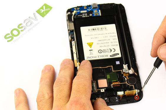 Guide photos remplacement caméra avant + capteur de proximité  (Etape 19 - image 1)