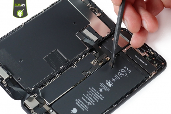 Guide photos remplacement ecran iPhone SE (2nde Generation) (Etape 9 - image 2)