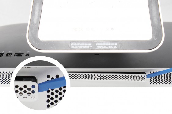 Guide photos remplacement ventilateur du lecteur optique iMac 24" mi-2007 & début 2008 (EMC 2134 et 2211) (Etape 2 - image 2)