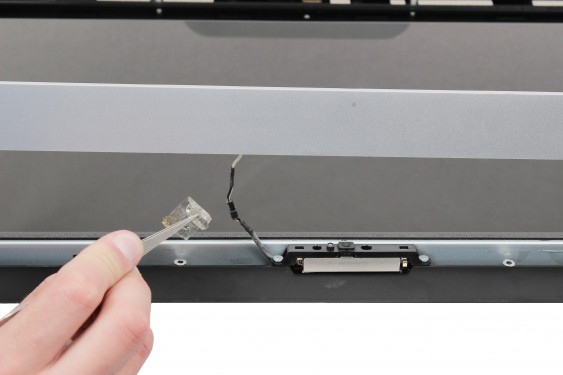 Guide photos remplacement ventilateur du lecteur optique iMac 24" mi-2007 & début 2008 (EMC 2134 et 2211) (Etape 9 - image 3)