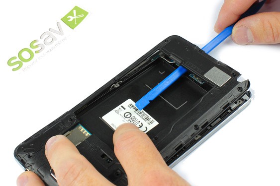 Guide photos remplacement caméra avant + capteur proximité  (Etape 6 - image 4)