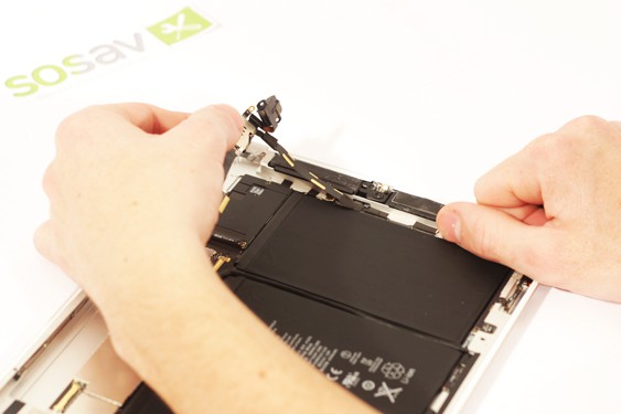 Guide photos remplacement caméra avant iPad 2 3G (Etape 24 - image 1)