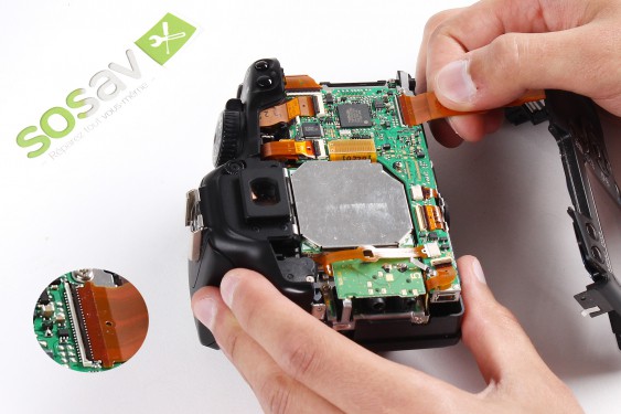 Guide photos remplacement element de fixation de la vis du trepied Canon EOS 1000D / Rebel XS / Kiss F (Etape 16 - image 3)