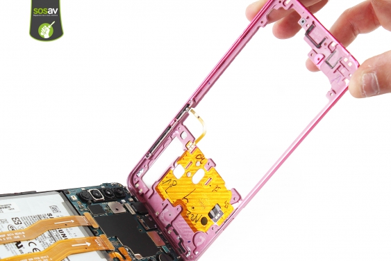 Guide photos remplacement châssis interne Galaxy A9 (2018) (Etape 10 - image 4)