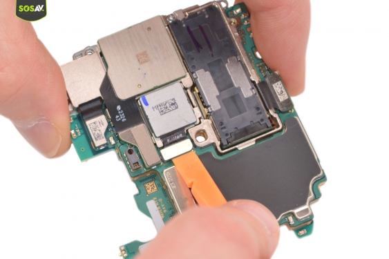 Guide photos remplacement caméra arrière / carte mère Galaxy S22 Ultra (Etape 20 - image 2)