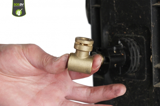 Guide photos remplacement capot avant Karcher K5 Premium Full Control Plus (Etape 13 - image 1)