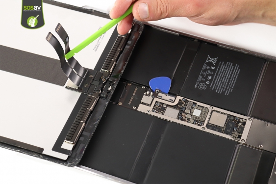 Guide photos remplacement ecran / bouton home iPad Pro 12.9" (2017) (Etape 11 - image 2)