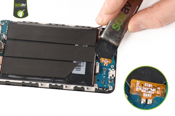 Guide photos remplacement ecran Wiko View Max (Etape 14 - image 3)