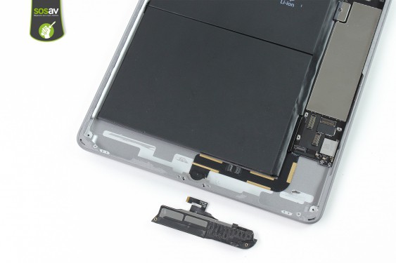 Guide photos remplacement carte mère iPad 5 (2017) (Etape 32 - image 1)