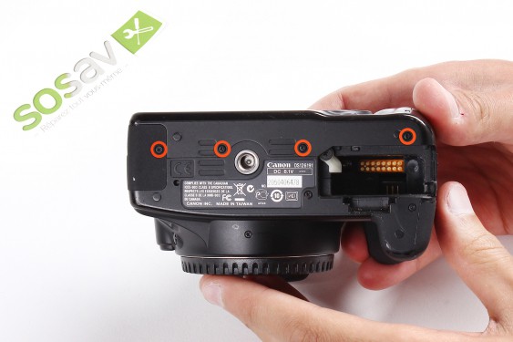 Guide photos remplacement element de fixation de la vis du trepied Canon EOS 1000D / Rebel XS / Kiss F (Etape 11 - image 1)