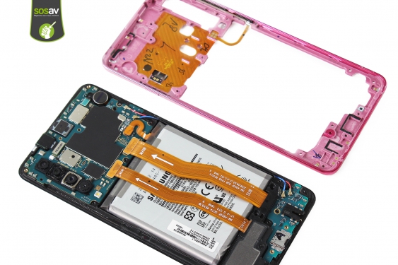 Guide photos remplacement châssis interne Galaxy A9 (2018) (Etape 11 - image 1)