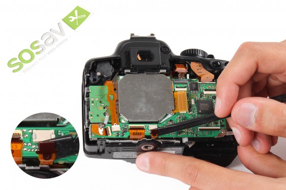 Guide photos remplacement lecteur de carte sd Canon EOS 1000D / Rebel XS / Kiss F (Etape 24 - image 3)