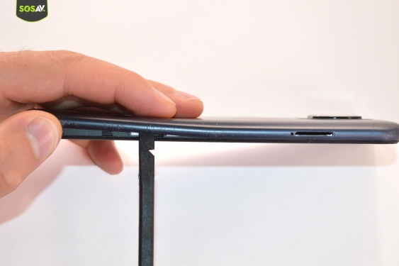 Guide photos remplacement coque arrière Redmi Note 9T (Etape 3 - image 4)