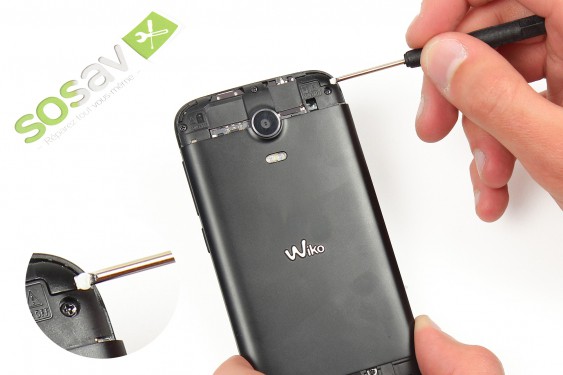Guide photos remplacement cache de la carte mère Wiko Darkmoon (Etape 6 - image 4)