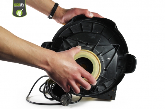 Guide photos remplacement filtre Aspirateur Karcher MV3 premium (Etape 3 - image 1)