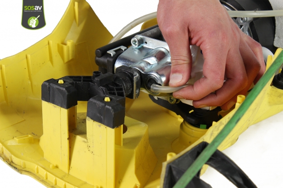 Guide photos remplacement capot supérieur Karcher K4 Ecologic (Etape 20 - image 1)