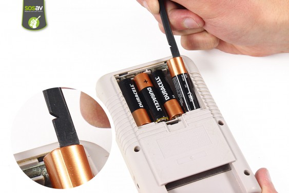 Guide photos remplacement flèche directionnelle Game Boy (Etape 3 - image 2)