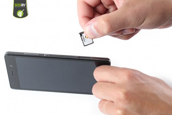 Guide photos remplacement châssis Huawei P8 Lite (Etape 2 - image 4)