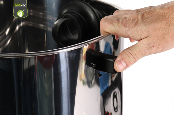 Guide photos remplacement fixation poignée Aspirateur Karcher WD 6 P Premium (Etape 11 - image 1)