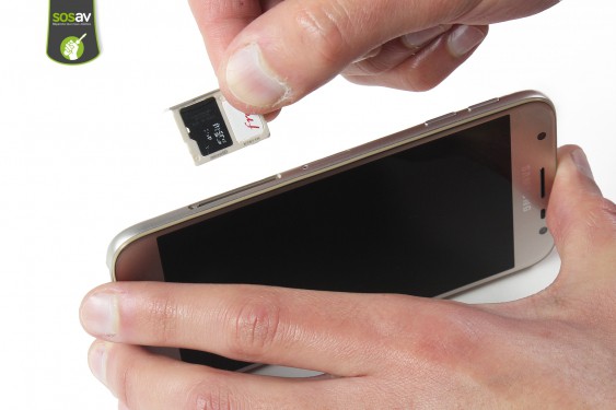 Guide photos remplacement bouton home  (Etape 2 - image 4)