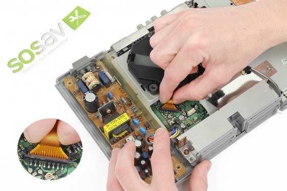 Guide photos remplacement châssis interne Playstation (Etape 6 - image 1)