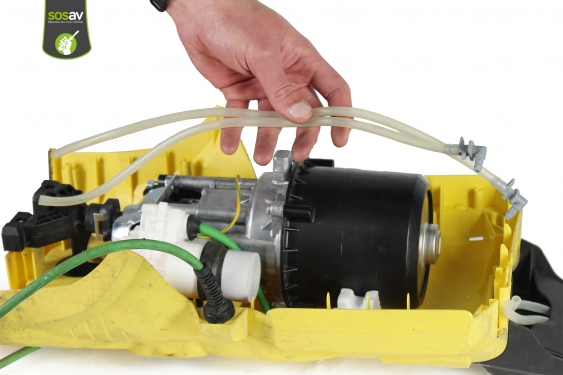 Guide photos remplacement moteur Karcher K4 Ecologic (Etape 21 - image 2)