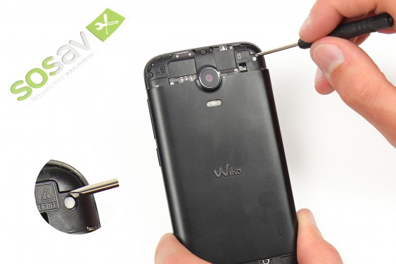 Guide photos remplacement cache de la carte mère Wiko Darkmoon (Etape 6 - image 2)