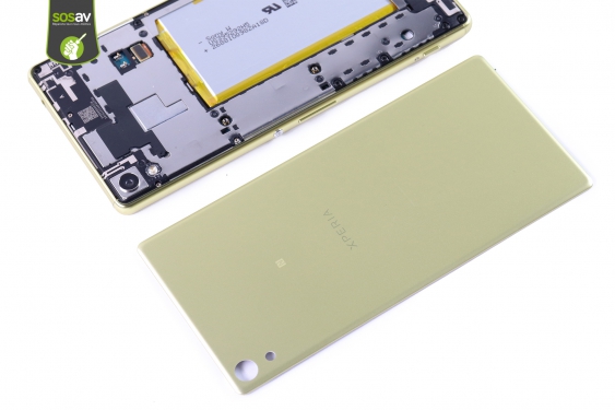 Guide photos remplacement ecran Xperia XA Ultra (Etape 6 - image 1)
