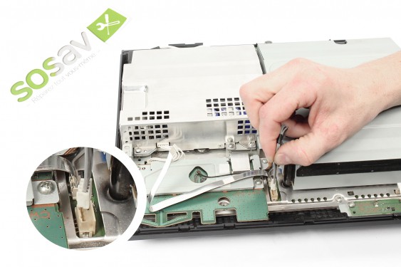 Guide photos remplacement pile de mémoire Playstation 3 Fat (Etape 9 - image 2)