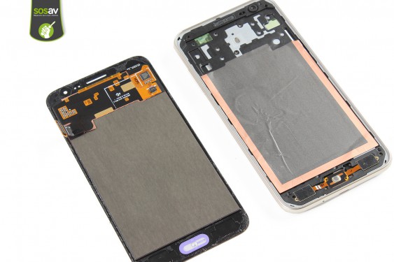 Guide photos remplacement bouton volume Samsung Galaxy J3 2016 (Etape 12 - image 4)