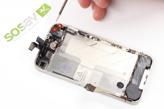 Guide photos remplacement nappe prise jack, boutons volume et vibreur iPhone 4 (Etape 25 - image 1)