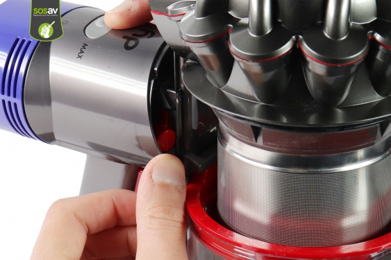 Guide photos remplacement cyclone Aspirateur Dyson V8 Absolute (Etape 4 - image 4)