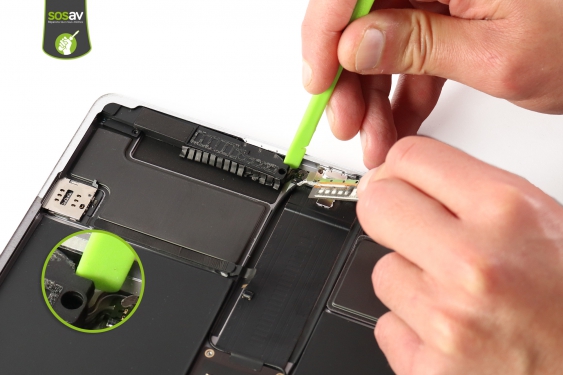 Guide photos remplacement carte mère iPad Pro 12.9" (2017) (Etape 15 - image 4)