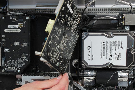 Guide photos remplacement ventilateur du disque dur iMac 27" fin 2009 (EMC 2309 et 2374) (Etape 42 - image 3)